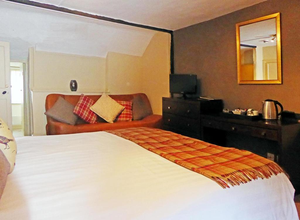 Hambro Arms Milton Abbas Quarto foto